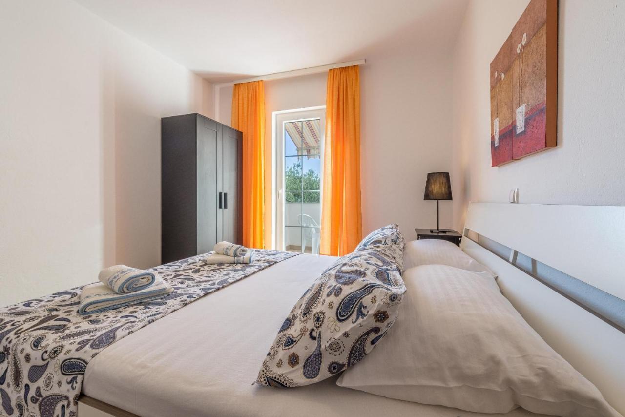 Apartments Navalia Novalja Zewnętrze zdjęcie