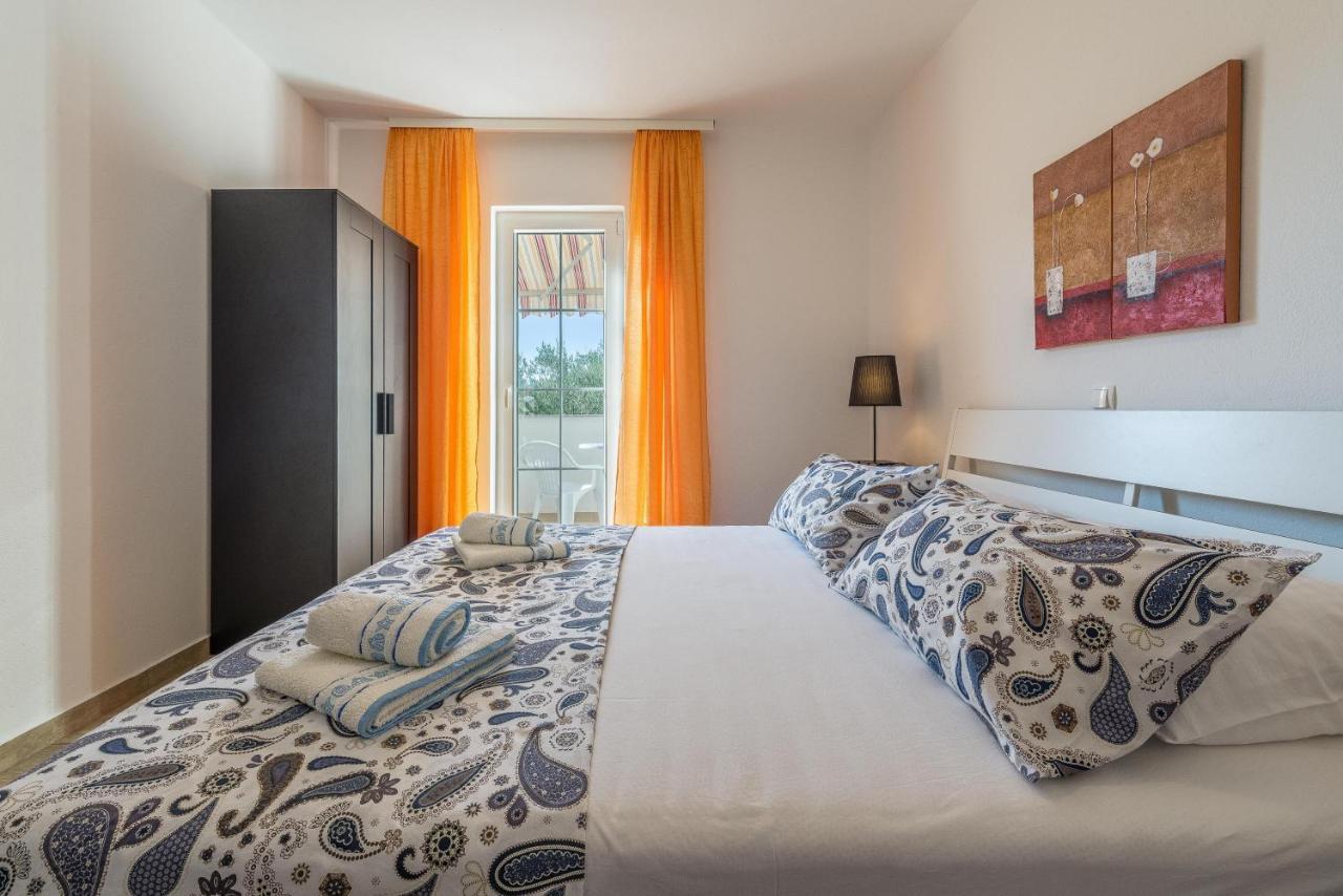 Apartments Navalia Novalja Zewnętrze zdjęcie